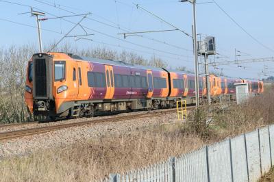 196010 at Kingsthorpe. &copy; llamafish