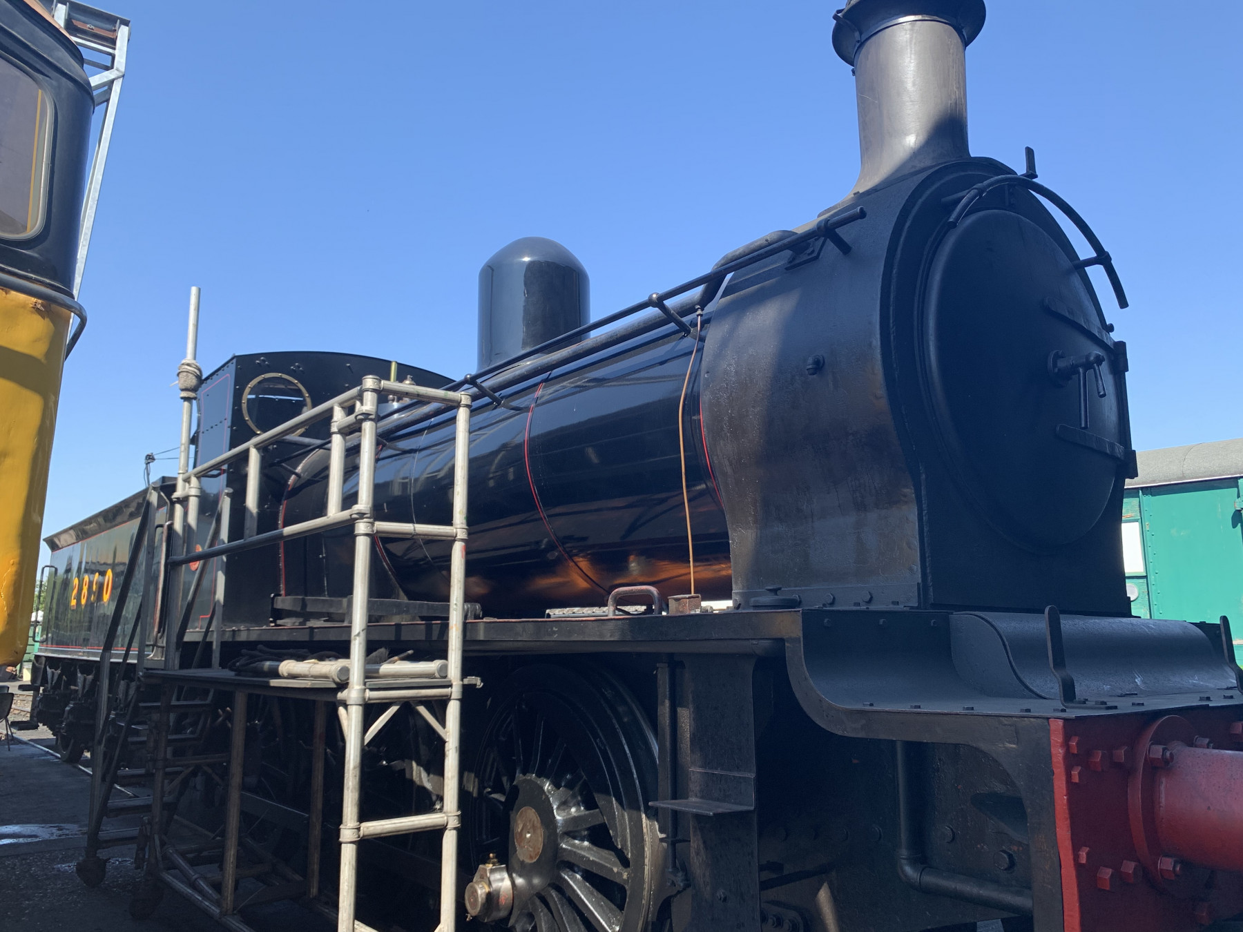 Photo of HE2890 steam at Spa Valley Railway - Tunbridge Wells West