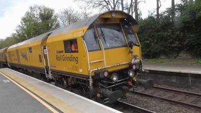 DR79301 at Keynsham. &copy; JM-Freightliner