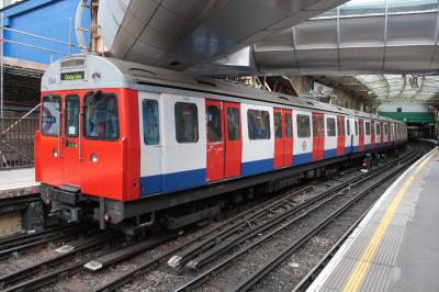 LU5540 at London Underground. &copy; linuxyeti