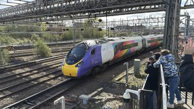 390119 at Crewe. &copy; Luivery