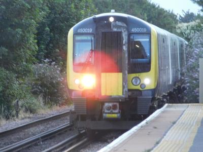 450019 at Portchester. &copy; Trainman5862