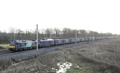 88001 at Winwick. &copy; stevexos