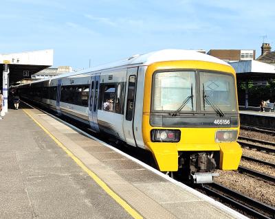 465156 at Tonbridge. &copy; Geoff