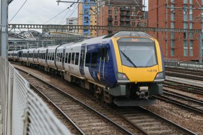 195118 at Leeds. &copy; llamafish