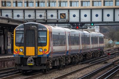 444009 at Eastleigh. &copy; Shotts
