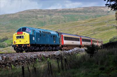 40145 at Dent Head. &copy; stevexos