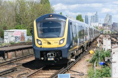 photo of 701058 at Clapham Junction
