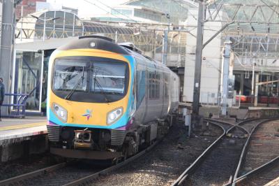 185128 at Manchester Piccadilly. &copy; ConnorsRailPhotography