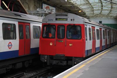 LU5570 at London Underground. &copy; linuxyeti