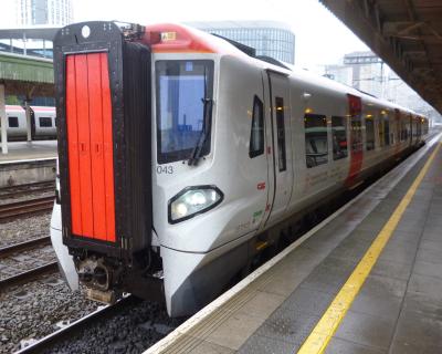 197043 at Cardiff Central. &copy; BigKev