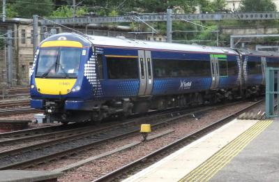 170401 at Edinburgh Waverley. &copy; Geoff