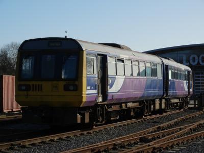 142001 - Class 142 / Diesel mechanical / hydraulic multiple unit sets ...