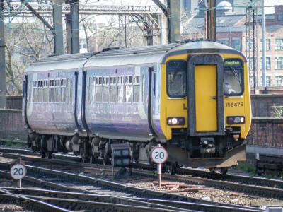 156475 at Manchester Piccadilly. &copy; llamafish