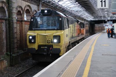 70805 at Crewe. &copy; Davejones12