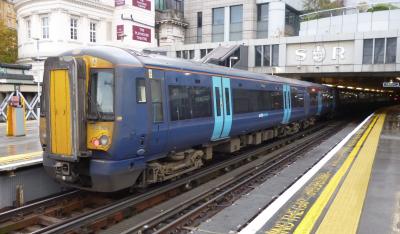 375924 at London Charing Cross. &copy; BigKev