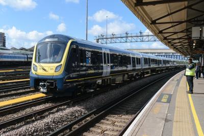 photo of 701015 at Clapham Junction