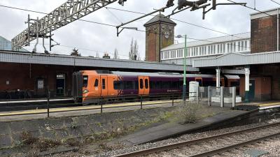 196003 at Nuneaton. &copy; Luivery