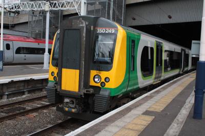 350249 at London Euston. &copy; linuxyeti