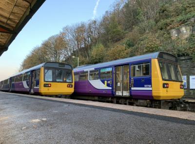 photo of 142004,142058 at New Mills Central