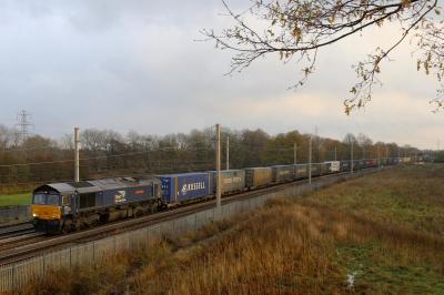 66428 at Winwick. &copy; stevexos