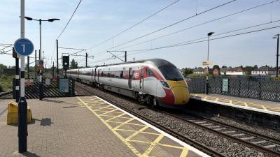 801101 at Newark North Gate. &copy; Luivery