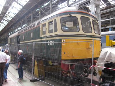 33012 at Eastleigh Works. &copy; Byron5574