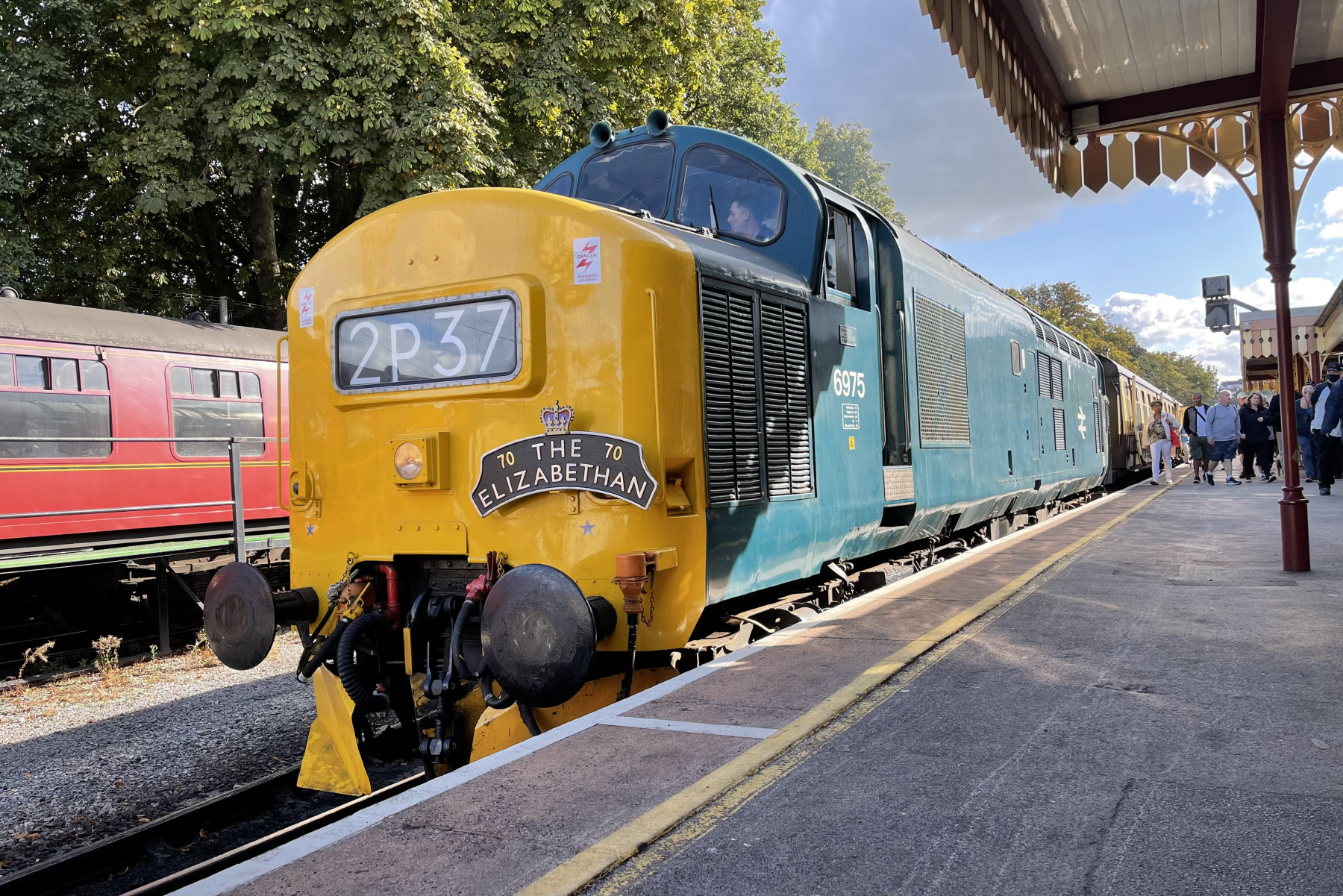 photo-of-6975-at-dartmouth-steam-railway-paignton-queens-park