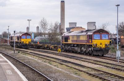 66198 at Didcot Parkway. &copy; Shotts