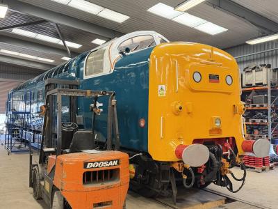 55009 at Barrow Hill. &copy; Luivery