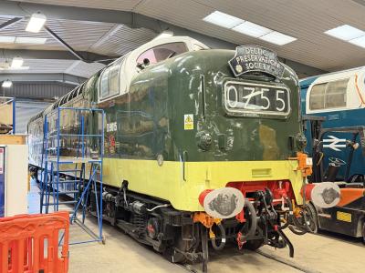 D9015 at Barrow Hill. &copy; Luivery