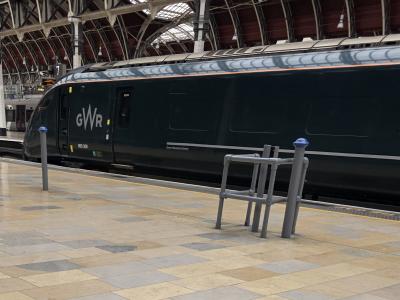 800308 at London Paddington. &copy; MikeMOL