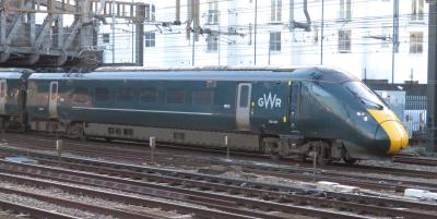 802001 at Royal Oak (LU). &copy; Geoff