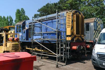08846 at Wishaw - Railway Support Services. &copy; llamafish