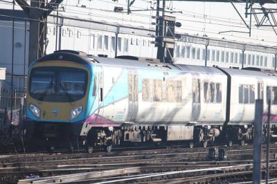 185103 at Manchester Piccadilly. &copy; ConnorsRailPhotography