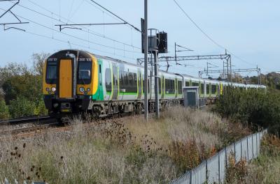 photo of 350109 at Kingsthorpe