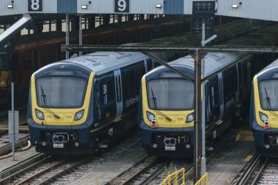 701041 at Clapham Junction. &copy; llamafish