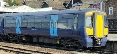 375707 at Tonbridge. &copy; Geoff