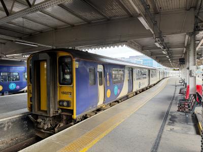 150272 at Sheffield. &copy; Luivery