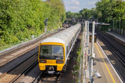 465167 at Wandsworth Road. &copy; Zain
