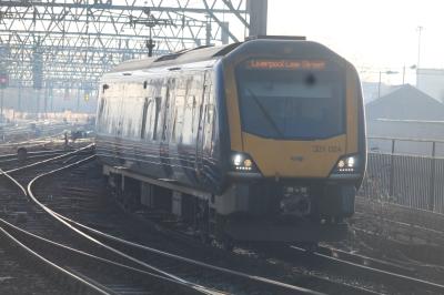 331024 at Manchester Piccadilly. &copy; ConnorsRailPhotography