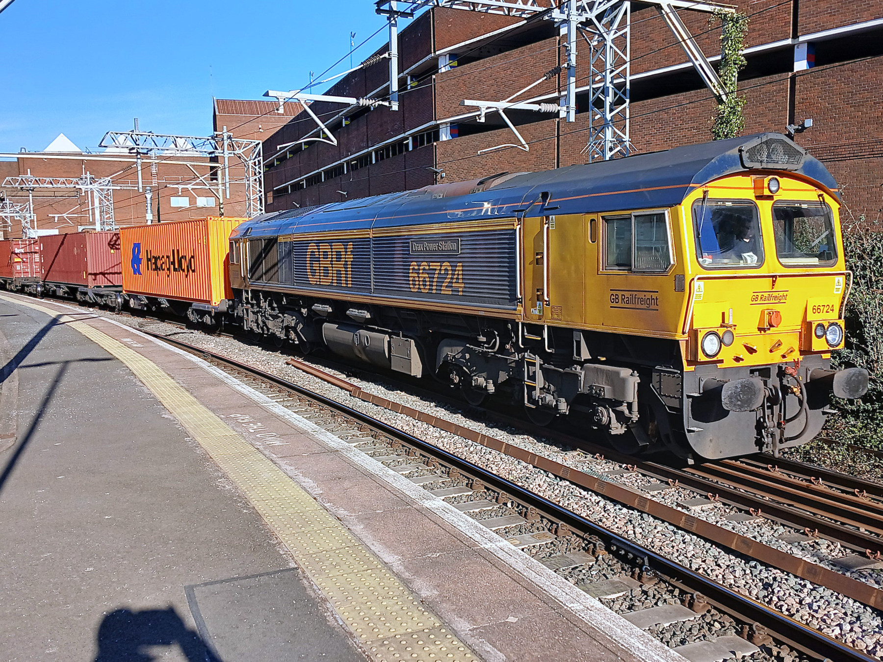 Photo of 66724 at Walsall — trainlogger