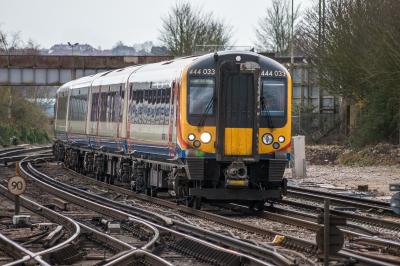 444033 at Eastleigh. &copy; Shotts