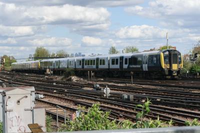 photo of 450125 at Clapham Junction