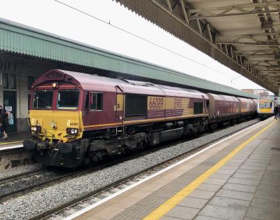 66089 at Cardiff Central. &copy; Steve
