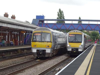 168005,168214 at Princes Risborough. &copy; Western Campaigner