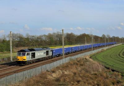 60046 at Winwick. &copy; stevexos