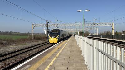 390129 at Cheddington. &copy; Luivery