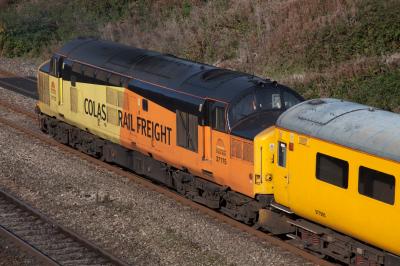 37175 at Pilning. &copy; trainlogger