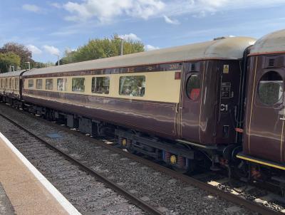 3267 coach at Yatton. &copy; BigKev